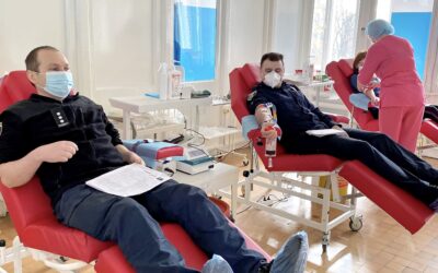 Патрульна поліція Чернігівської області здає кров для дітей онкогематологічного відділення ЧОДЛ